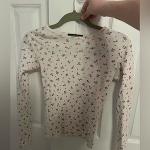 brandy melville floral long sleeve